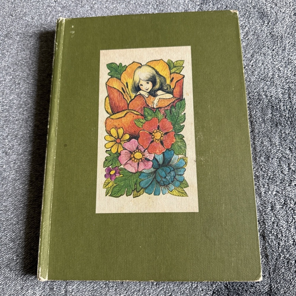 THUMBELINA Hallmark Children's Pop-Up Book by Hans Christian Andersen vintage HC